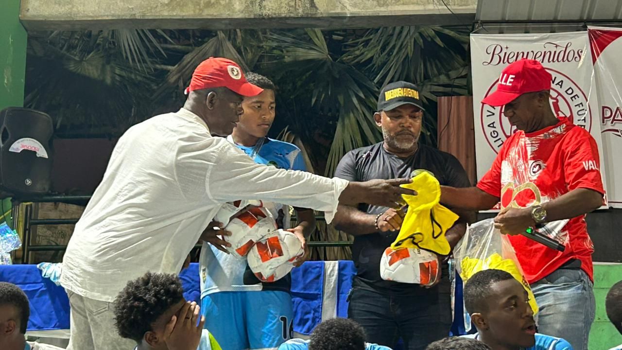 Festivales de natación, voleibol y fútbol enmarcaron la agenda deportiva durante el fin de semana en el Distrito