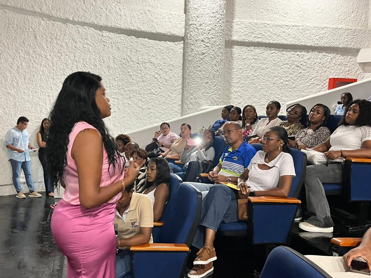 Funcionarios de Buenaventura se capacitan en plataforma SISNET para optimizar la gesti&oacute;n p&uacute;blica