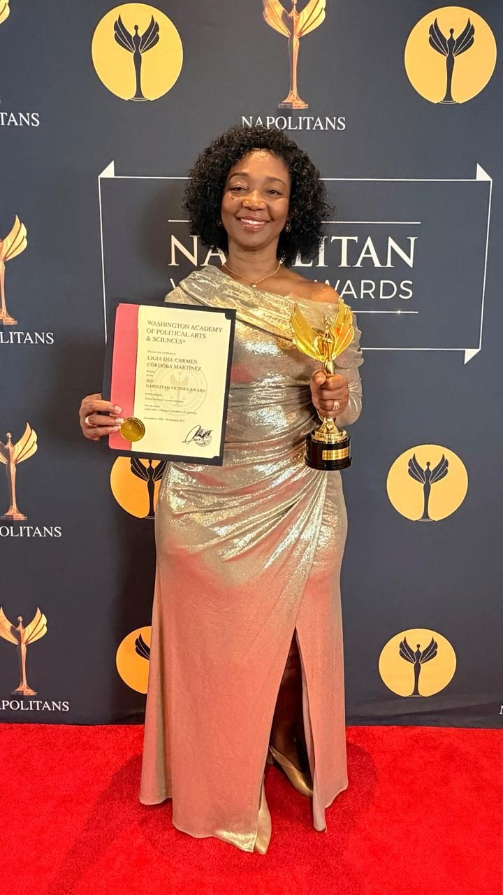 Alcaldesa de Buenaventura recibe el Premio Global Democracy Awards en Estados Unidos