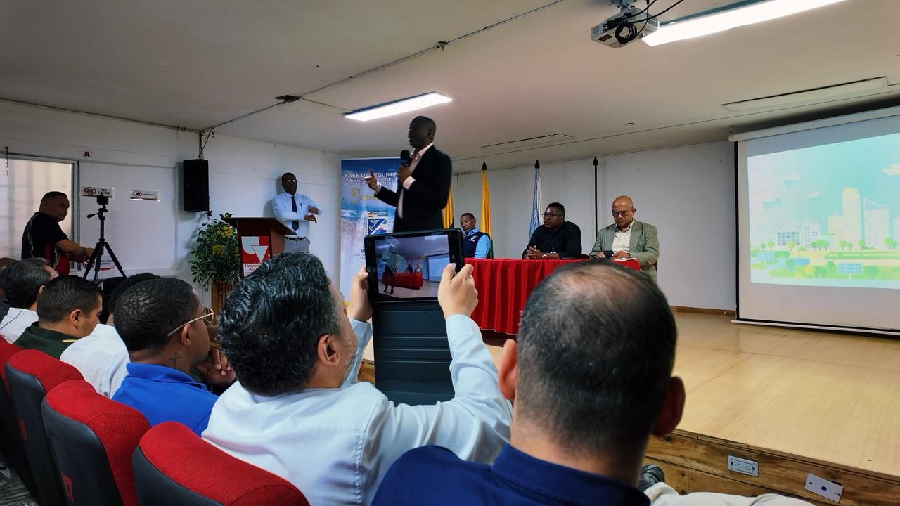 Comunidad, academia y concejales participaron del Foro Buenaventura participa en el Ordenamiento de su Territorio