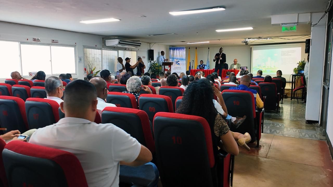 Comunidad, academia y concejales participaron del Foro Buenaventura participa en el Ordenamiento de su Territorio