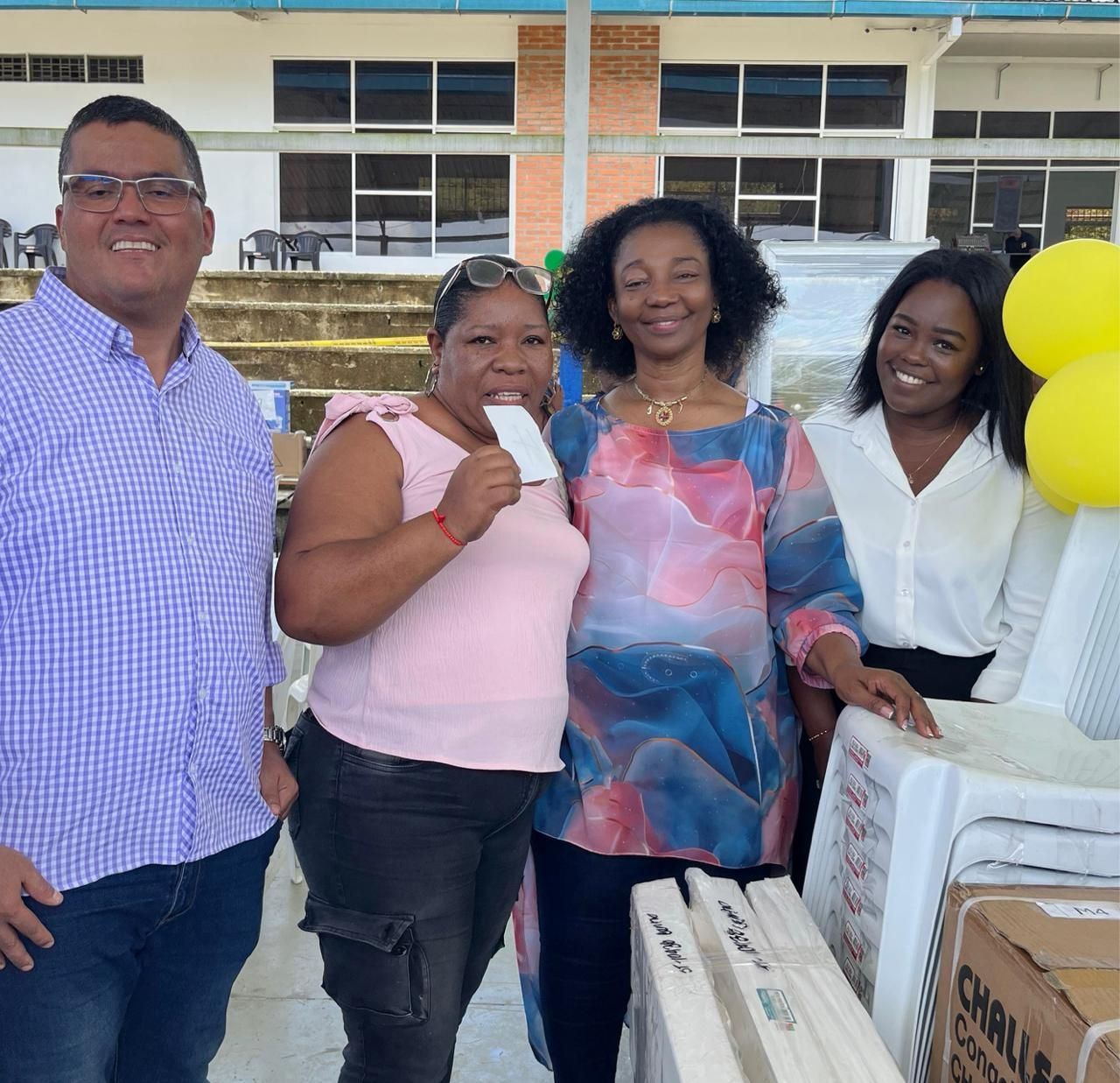 Alcaldía Distrital de Buenaventura impulsa 75 emprendimientos de mujeres y población LGTBIQ+