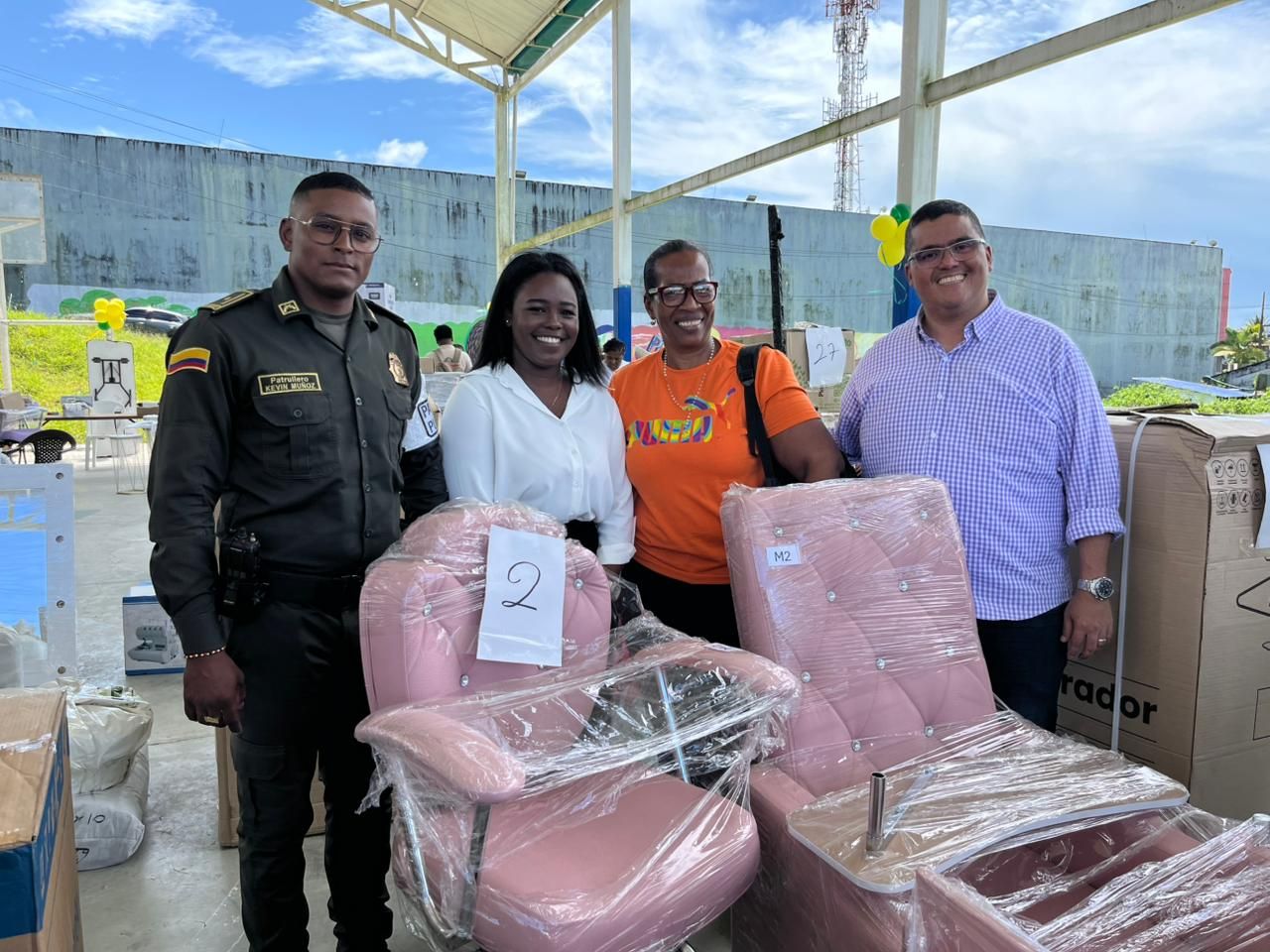 Alcaldía Distrital de Buenaventura impulsa 75 emprendimientos de mujeres y población LGTBIQ+