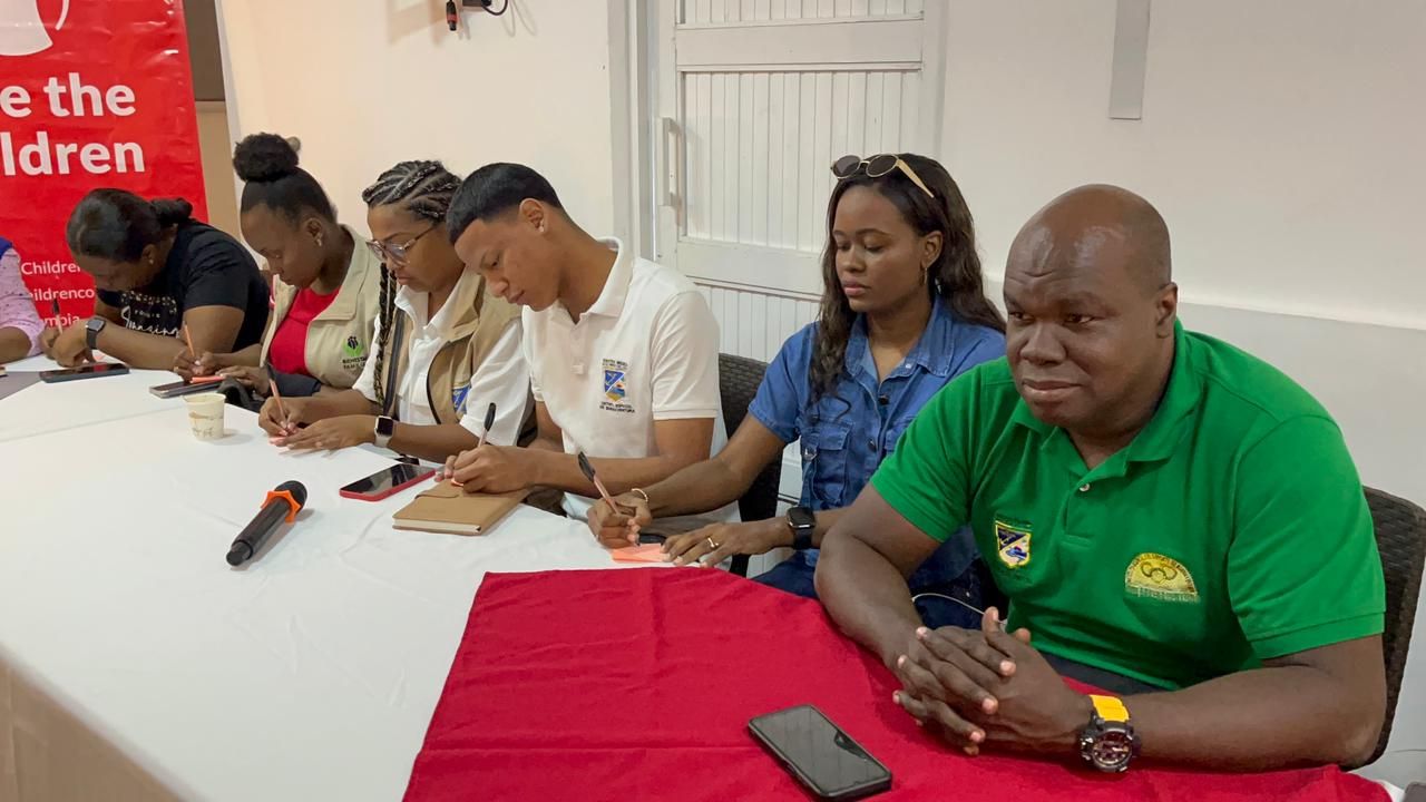 Ni&ntilde;ez de Buenaventura lidera di&aacute;logo hist&oacute;rico con autoridades para exigir avances en sus derechos