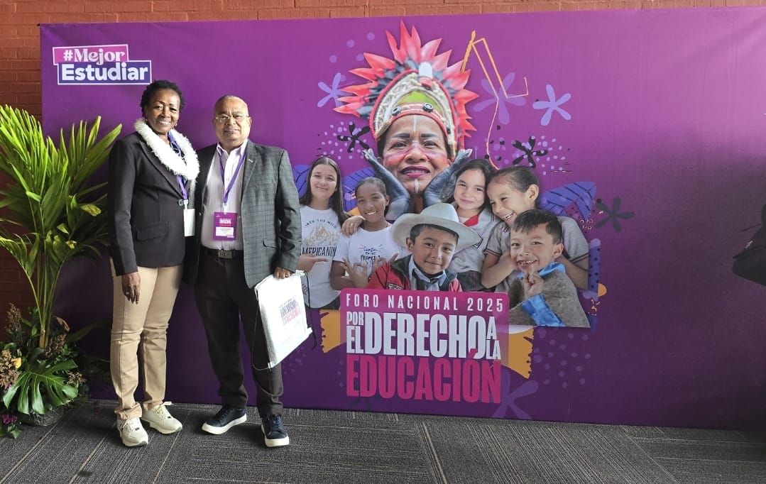 Secretario de Etnoeducaci&oacute;n de Buenaventura participa en Foro Nacional del sector en Bogot&aacute;