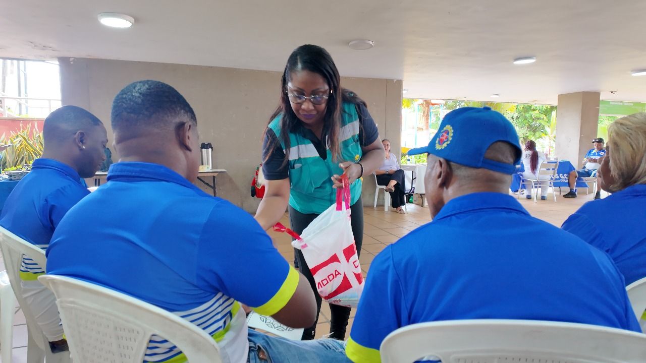 Servidores p&uacute;blicos vivieron jornada de autocuidado y fortalecimiento laboral