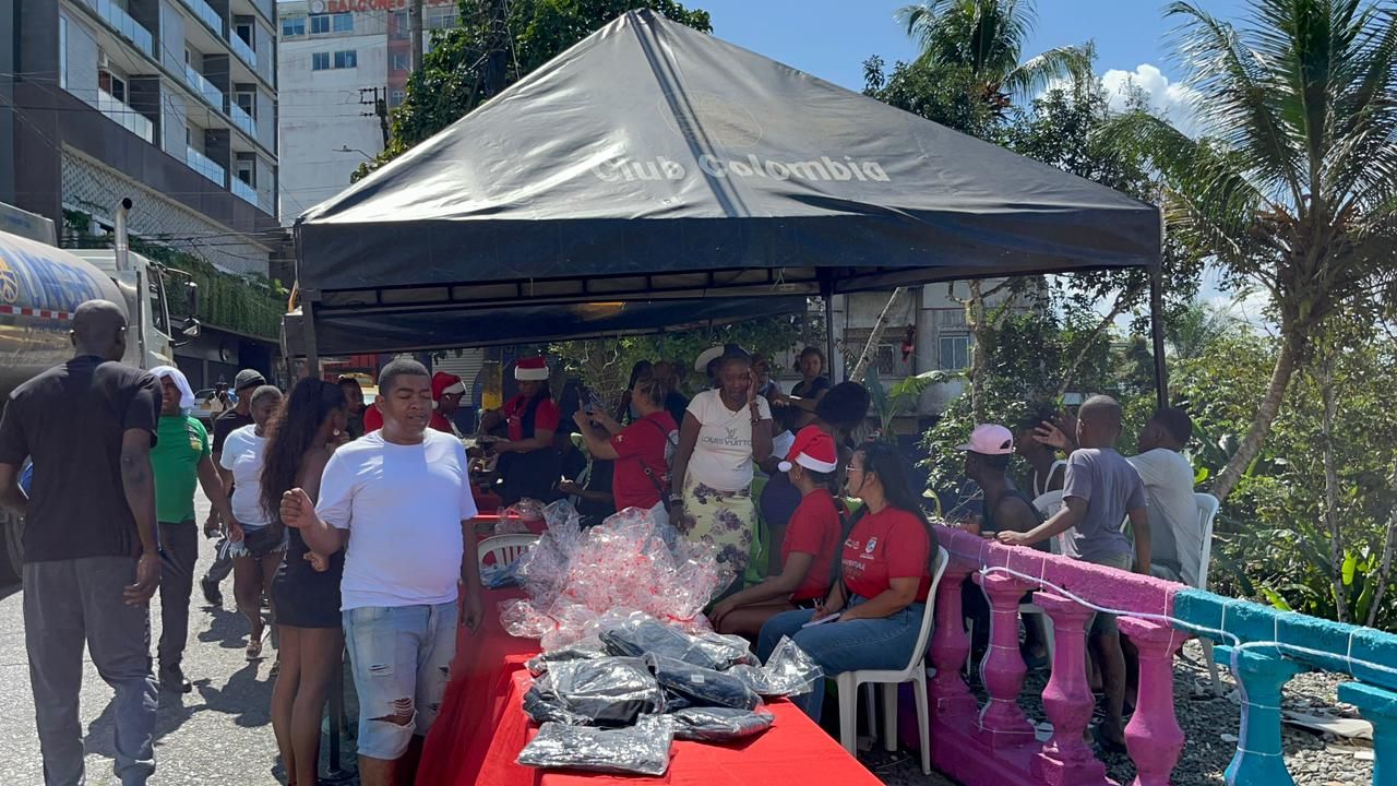 Alcald&iacute;a Distrital de Buenaventura conmemor&oacute; el D&iacute;a del Habitante de Calle con jornada de atenci&oacute;n integral y encendido del alumbrado navide&ntilde;o