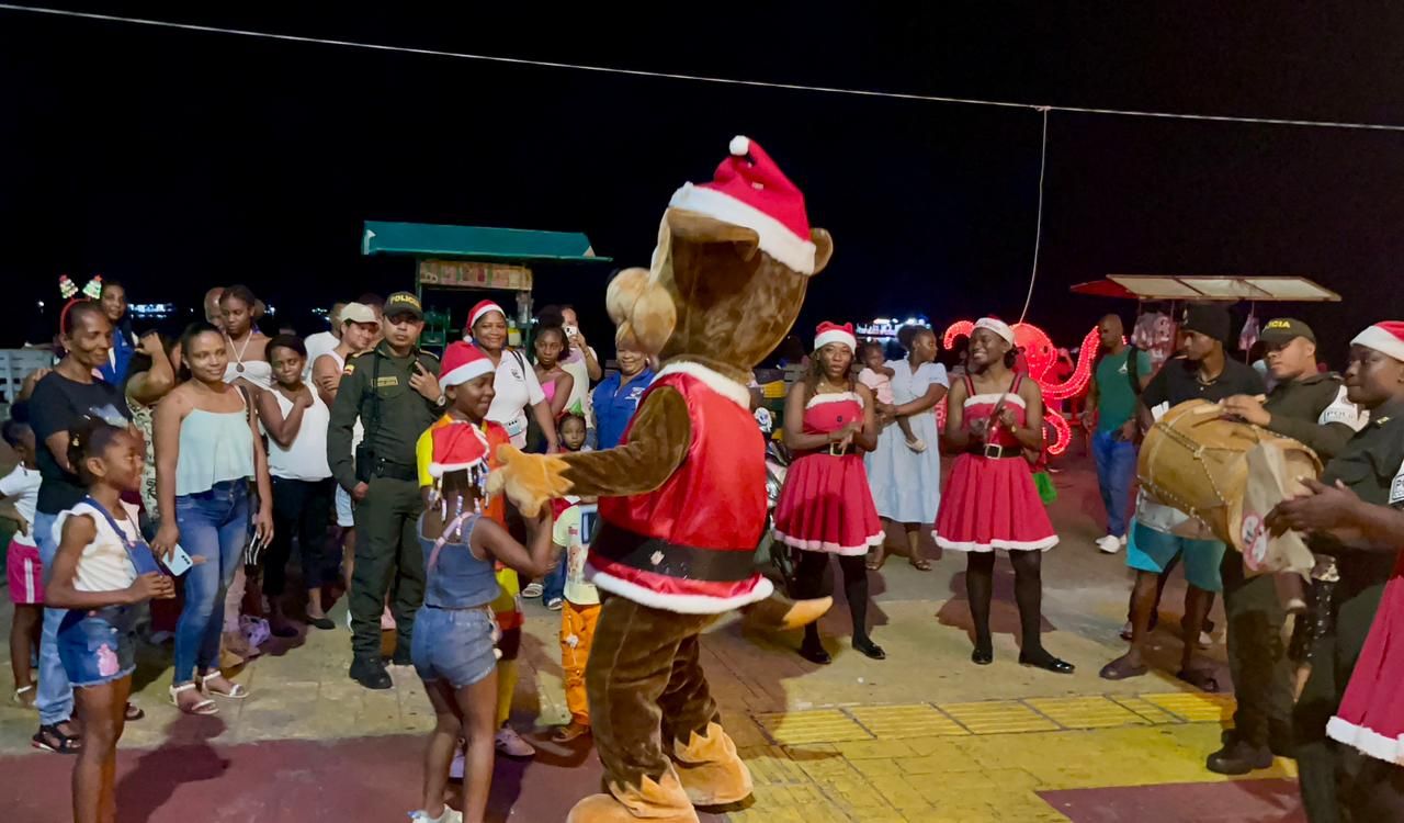 Buenaventura Bonita celebra la Navidad sin p&oacute;lvora&rsquo;: campa&ntilde;a de la Secretar&iacute;a de Salud para reducir cifra de quemados