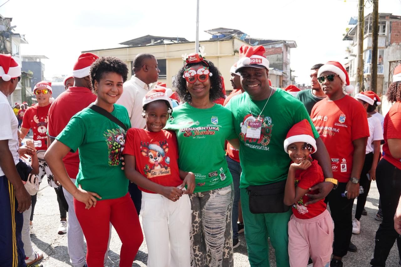 Buenaventura vivi&oacute; la Carrera Navide&ntilde;a Ruta Tura 3K en uni&oacute;n familiar