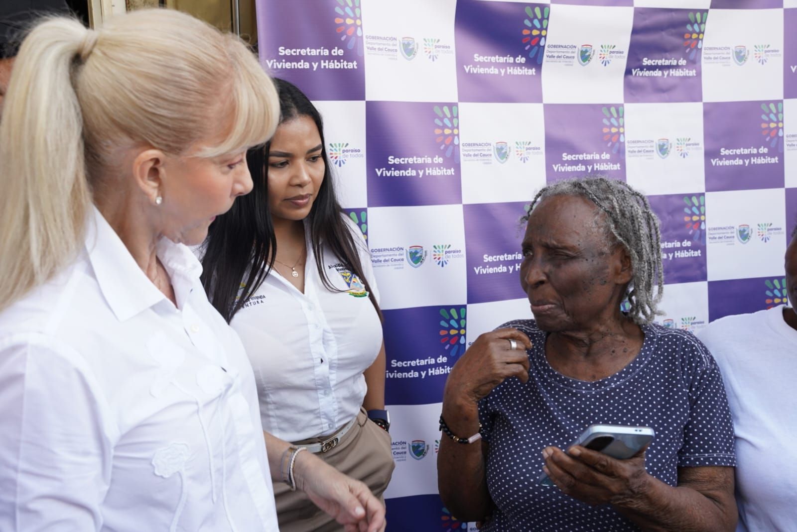 Gesti&oacute;n de la alcaldesa Ligia del Carmen C&oacute;rdoba y la gobernadora Dilian Francisca Toro transforma hogares y sue&ntilde;os en Buenaventura