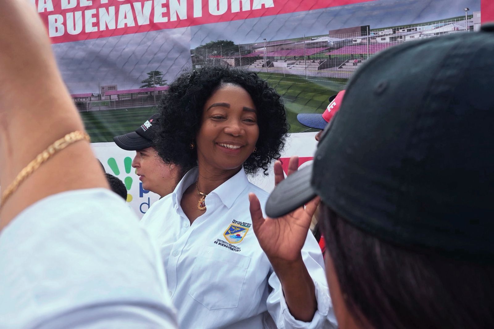 Gobernaci&oacute;n del Valle y Alcald&iacute;a de Buenaventura inician segunda fase con inversi&oacute;n de $1.500 millones para la cancha de Montecinos, beneficiando a 78 mil habitantes