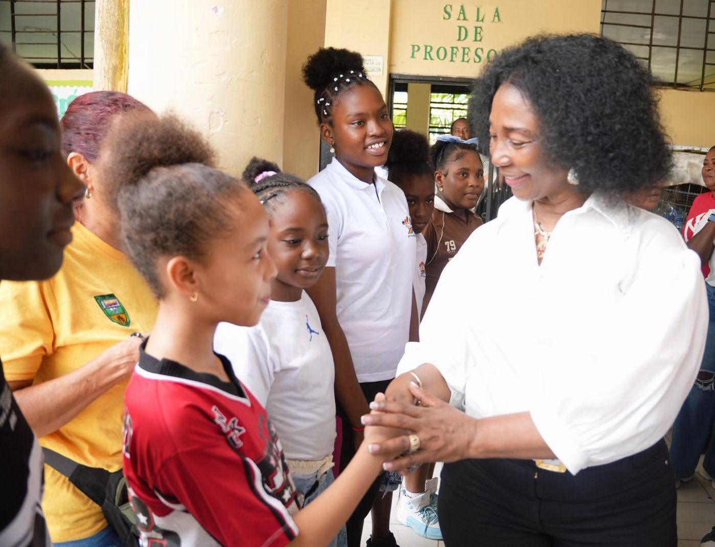 Alcald&iacute;a de Buenaventura reafirma su compromiso con la acci&oacute;n comunal en jornada de reconocimiento