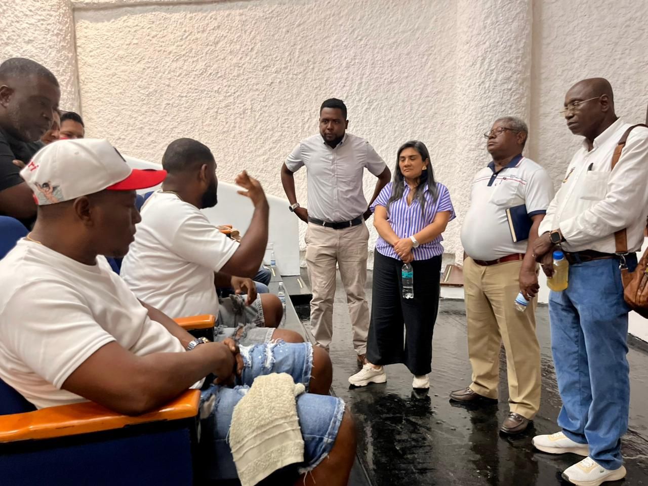 Alcald&iacute;a de Buenaventura acuerda con taxistas socializar estudio para ajuste de tarifas