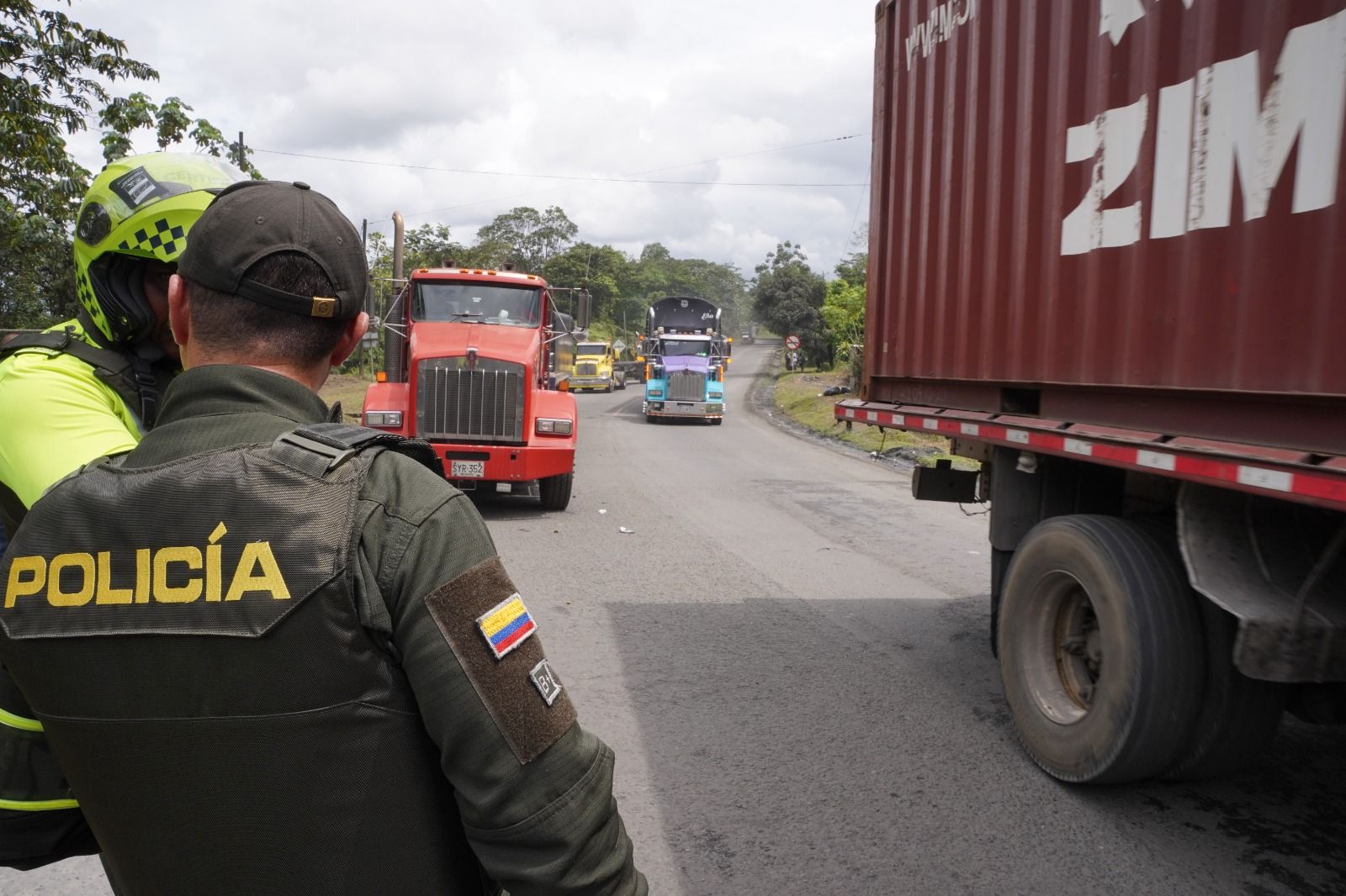 Gobierno Distrital y Nacional acuerdan con transportadores el fin del bloqueo en la v&iacute;a al mar de Buenaventura