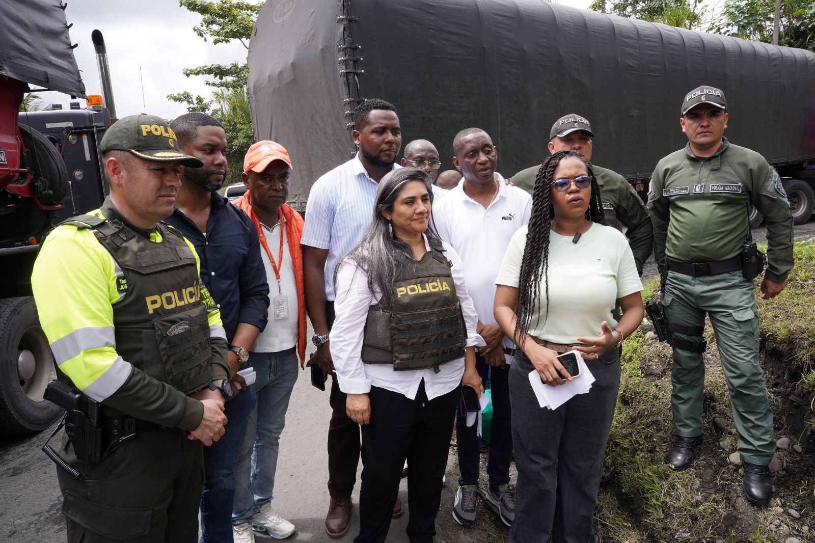 Gobierno Distrital y Nacional acuerdan con transportadores el fin del bloqueo en la v&iacute;a al mar de Buenaventura