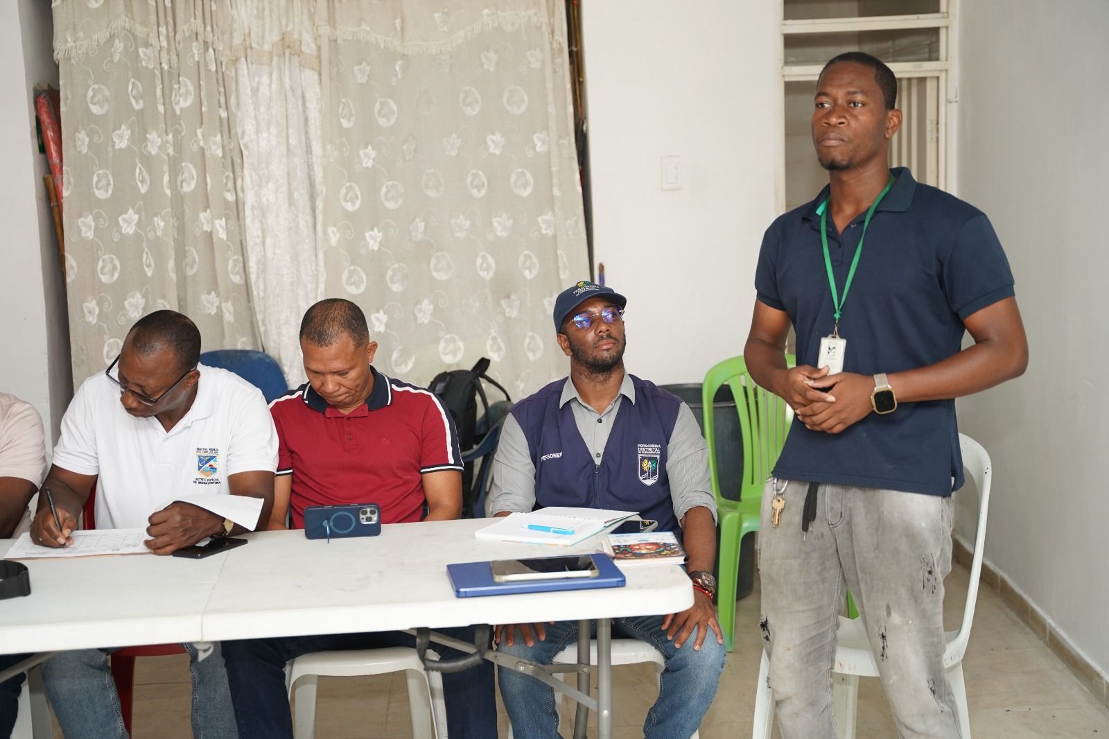 Secretar&iacute;a de Etnoeducaci&oacute;n lleg&oacute; acuerdos con comunidad del barrio Alberto Lleras