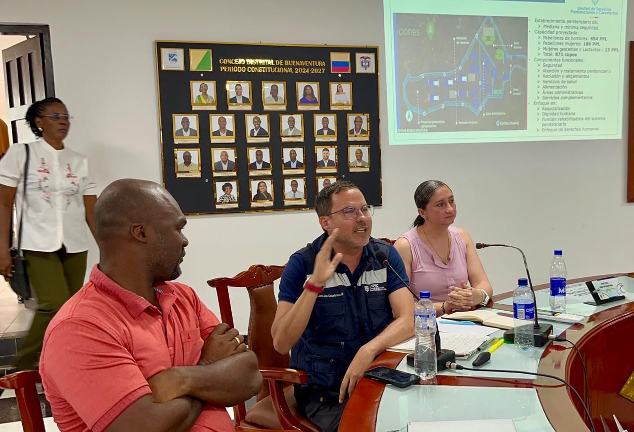Proyecto Nuevo ERON abre di&aacute;logo clave en Buenaventura: comunidad y autoridades analizan viabilidad e impactos del establecimiento penitenciario