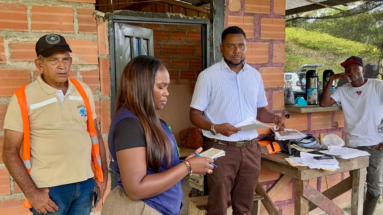    Alcald&iacute;a de Buenaventura lidera di&aacute;logo que permite acuerdos y normalizaci&oacute;n del tr&aacute;nsito en v&iacute;a hacia Aguadulce