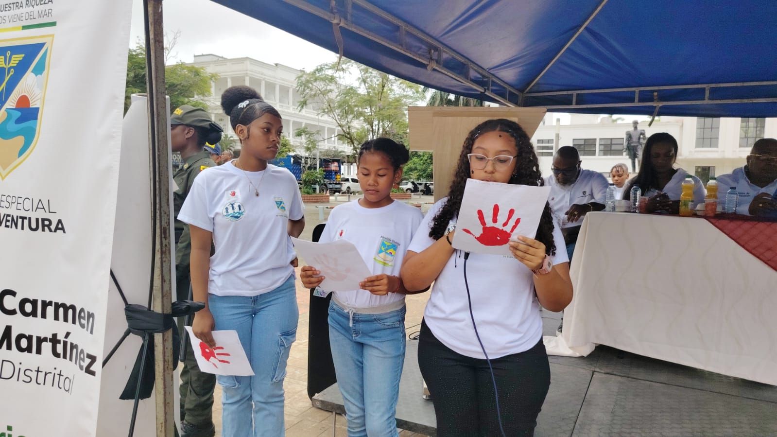 Buenaventura conmemor&oacute; el D&iacute;a Internacional de las Manos Rojas y reiter&oacute; el rechazo a la vinculaci&oacute;n de menores en el conflicto armado