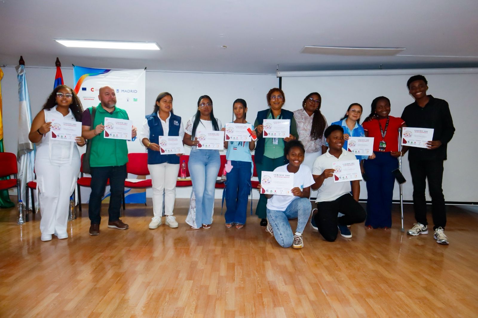 Buenaventura reiter&oacute; su compromiso por la protecci&oacute;n de la ni&ntilde;ez en foro en el marco de la conmemoraci&oacute;n del D&iacute;a Internacional de las Manos Rojas