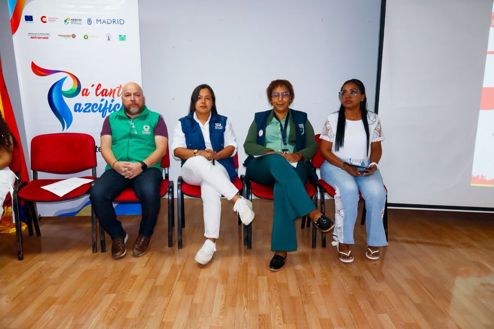 Buenaventura reiter&oacute; su compromiso por la protecci&oacute;n de la ni&ntilde;ez en foro en el marco de la conmemoraci&oacute;n del D&iacute;a Internacional de las Manos Rojas