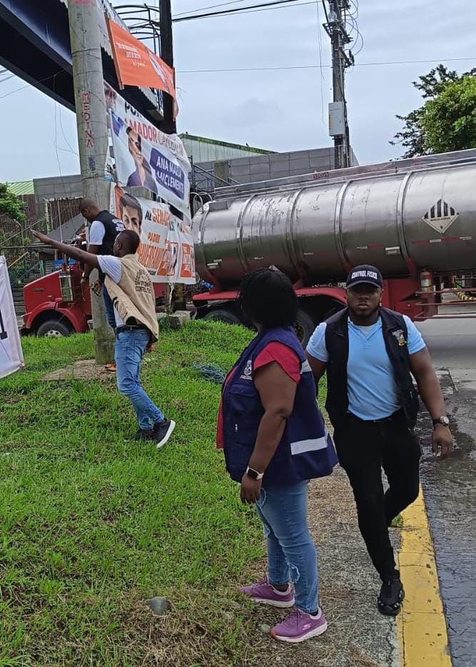 En aras de la transparencia Distrito retira publicidad pol&iacute;tica en zonas no autorizadas