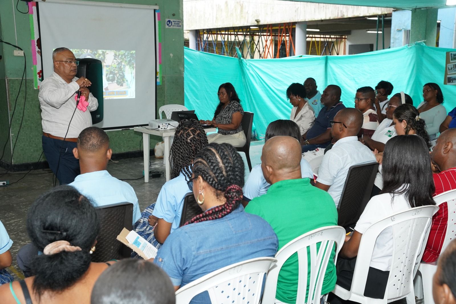 Secretar&iacute;a de Etnoeducaci&oacute;n busca soluci&oacute;n a problem&aacute;ticas del plantel Jos&eacute; Ram&oacute;n Bejarano