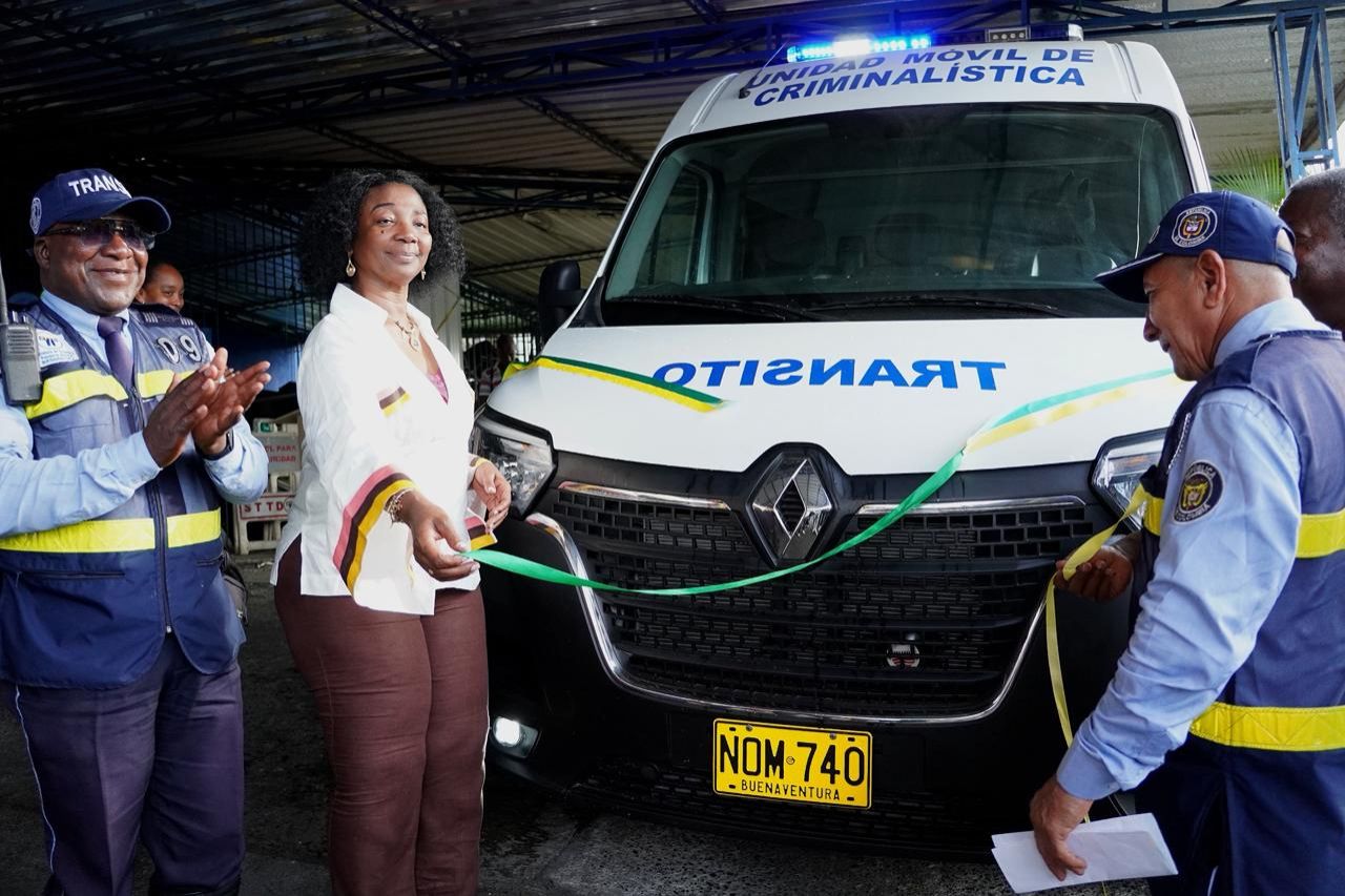 Hist&oacute;rico: Buenaventura recibe su primera unidad m&oacute;vil de criminal&iacute;stica en 50 a&ntilde;os