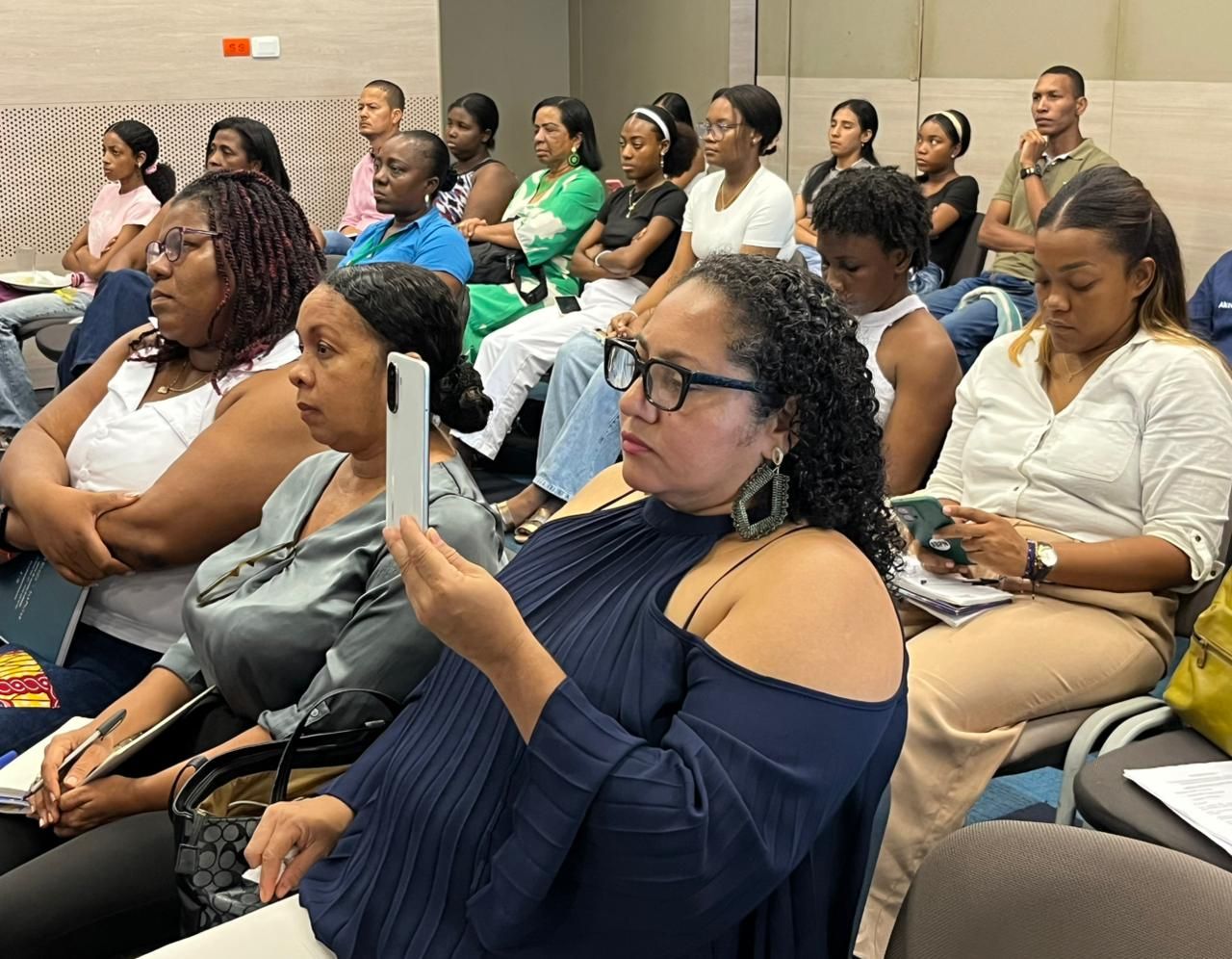 Alcald&iacute;a y Universidad del Valle impulsan el emprendimiento y la empleabilidad en Buenaventura con apoyo de la Uni&oacute;n Europea