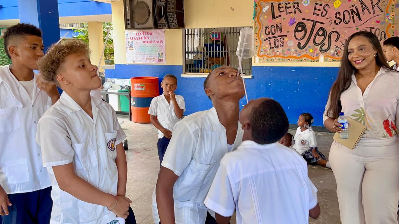 Alcald&iacute;a Distrital llev&oacute; jornada de recreaci&oacute;n y esparcimiento a estudiantes de la Instituci&oacute;n Educativa Sim&oacute;n Bol&iacute;var
