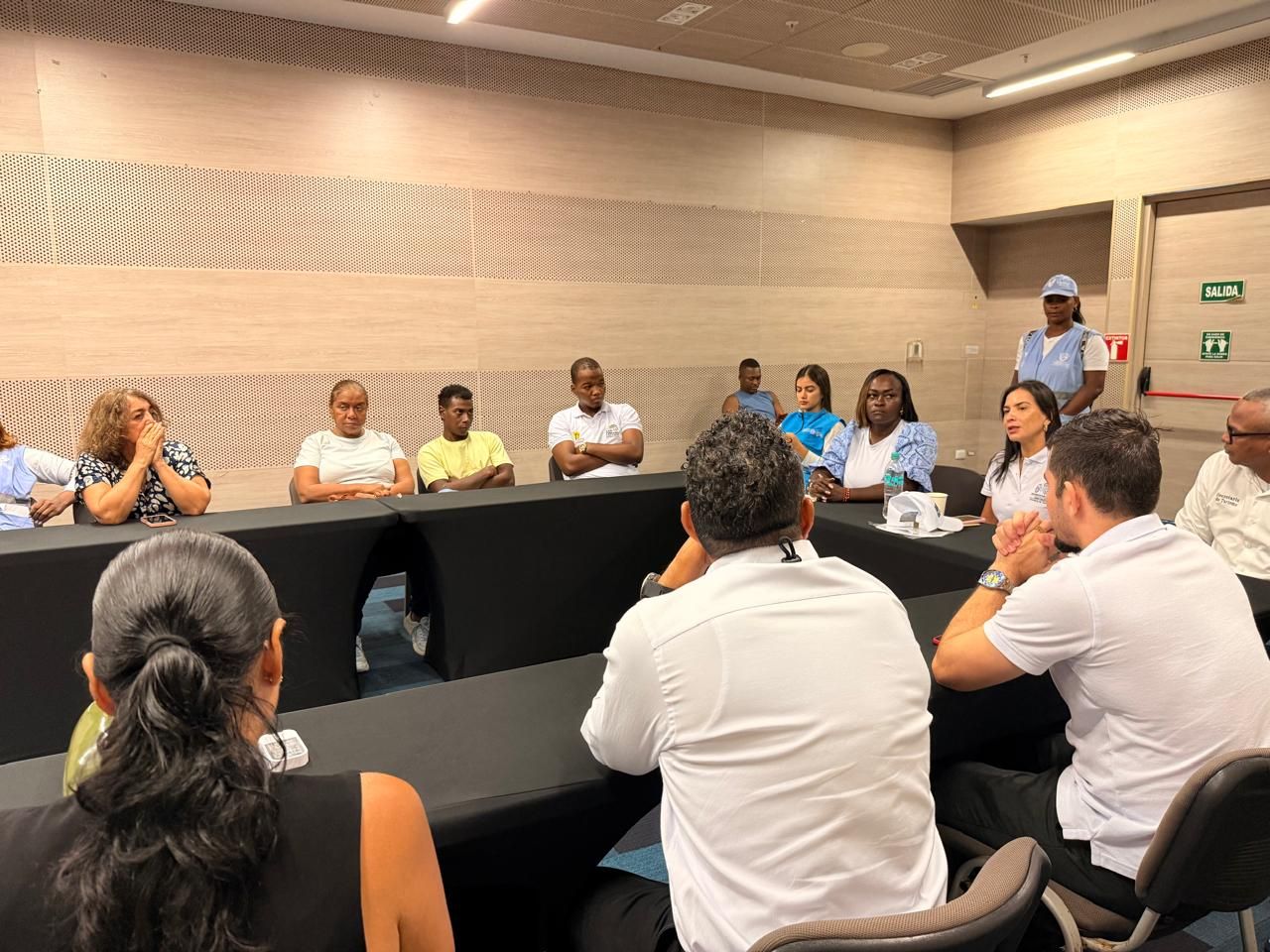 Alcald&iacute;a y Gobernaci&oacute;n establecen compromisos para fortalecer el turismo en Buenaventura