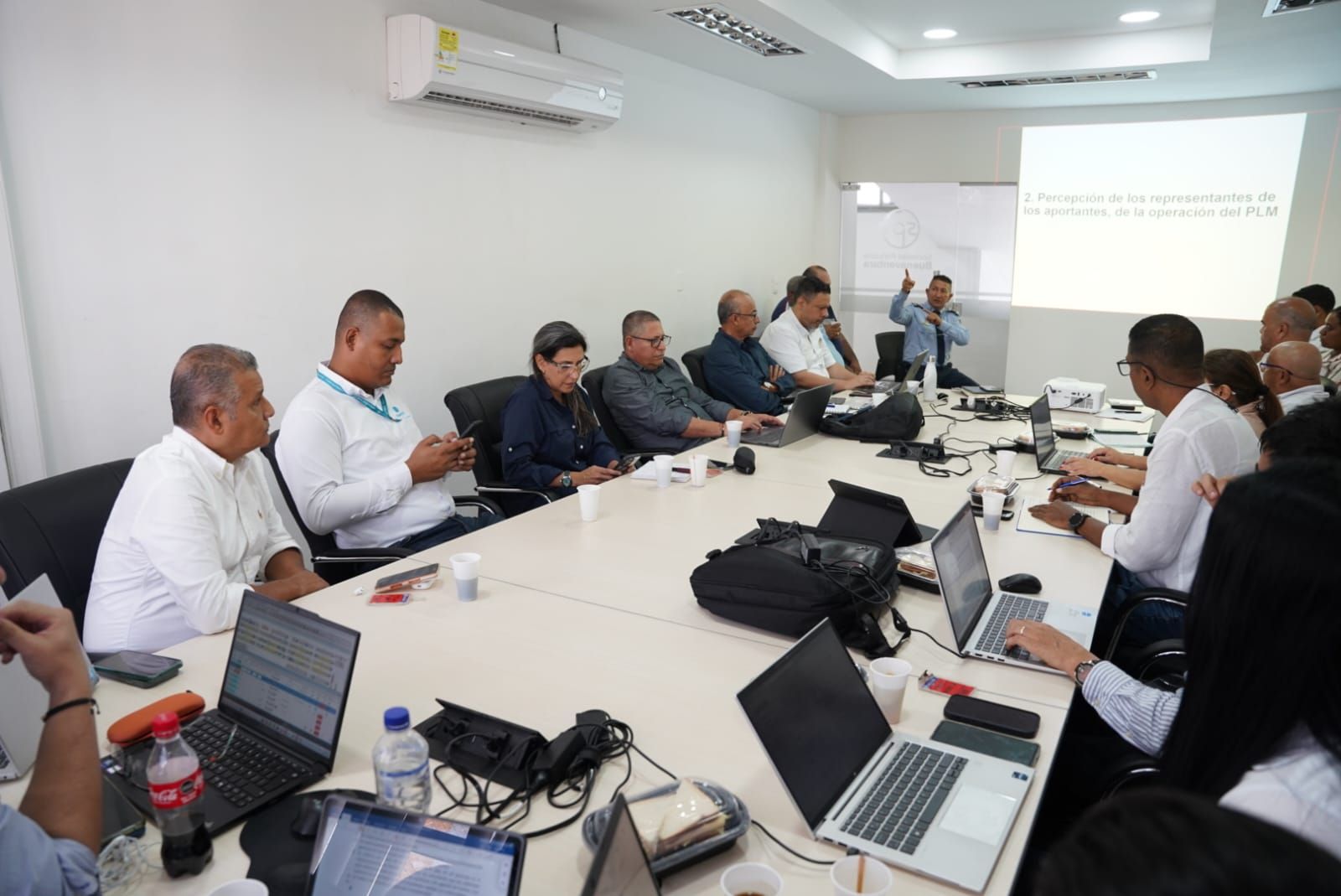 Alcald&iacute;a de Buenaventura destaca avances del plan de choque con gestores de movilidad en la zona portuaria y v&iacute;a alterna