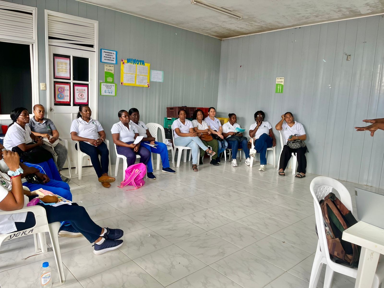 Alcald&iacute;a Distrital de Buenaventura capacita a docentes de CDI en educaci&oacute;n ambiental y cambio clim&aacute;tico
