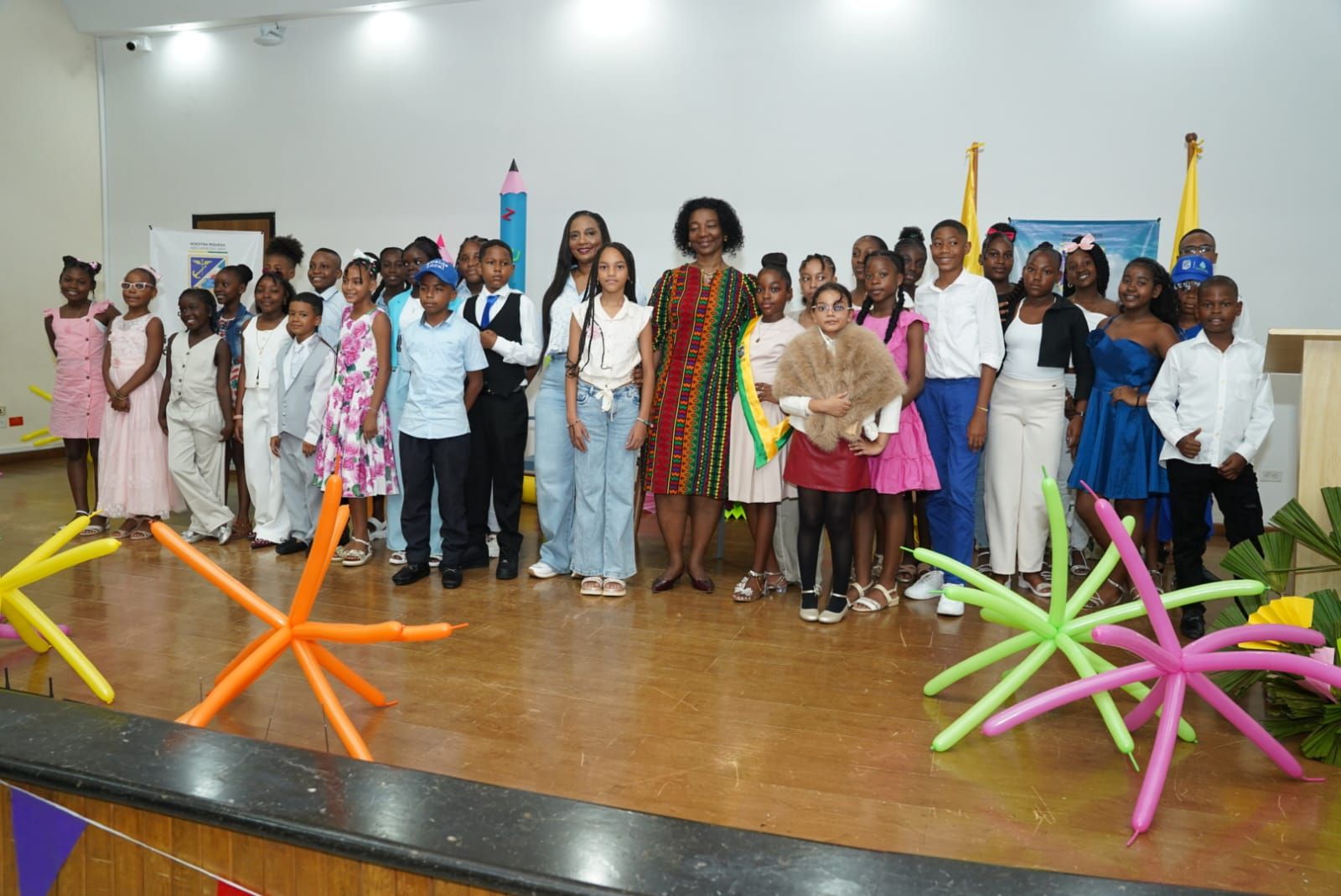 Ni&ntilde;ez bonaverense fortalece su liderazgo con la posesi&oacute;n de la alcaldesa infantil y su gabinete distrital