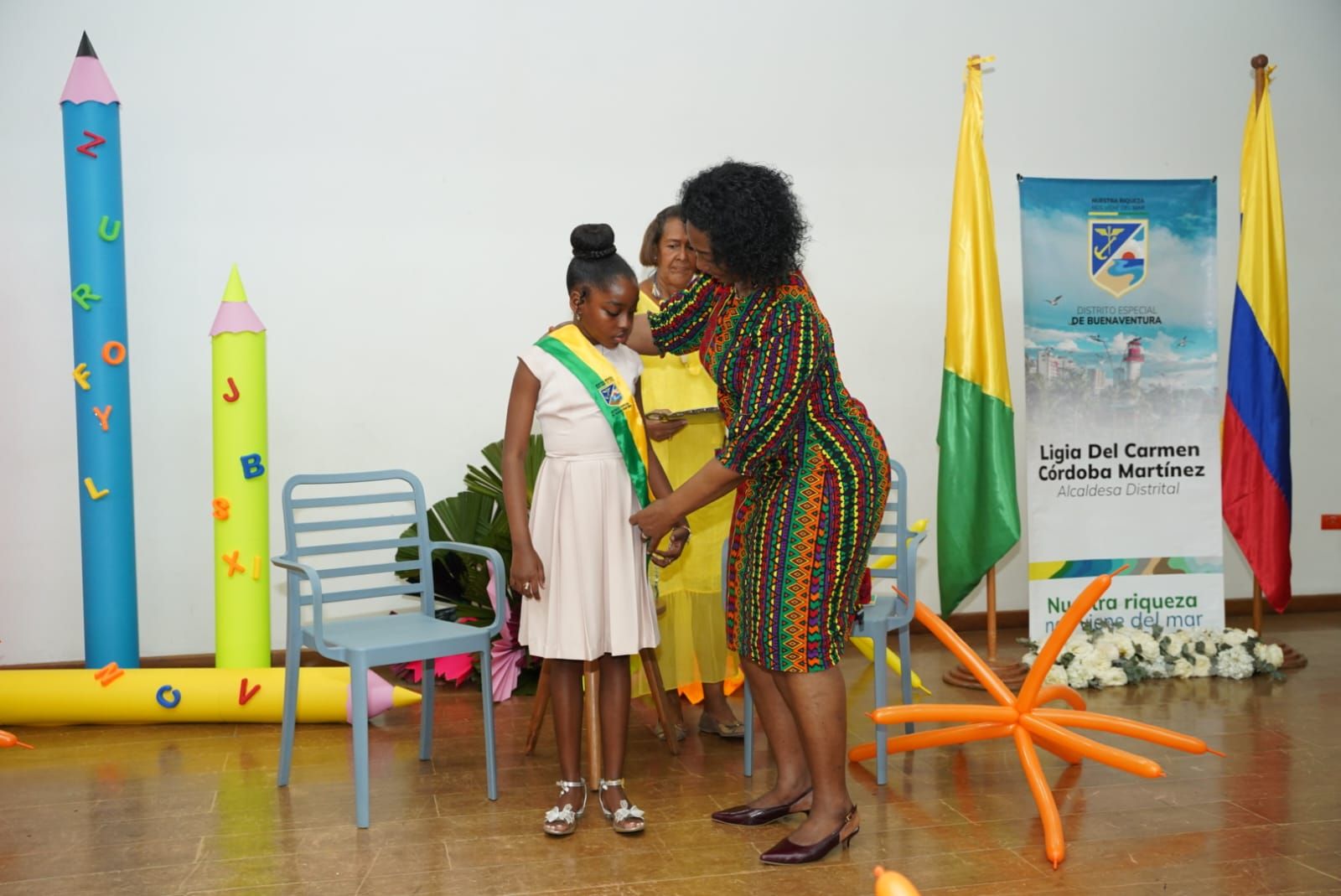 Ni&ntilde;ez bonaverense fortalece su liderazgo con la posesi&oacute;n de la alcaldesa infantil y su gabinete distrital