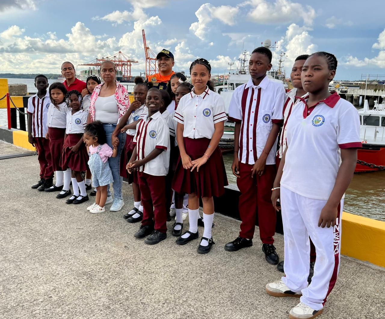 Alcald&iacute;a de Buenaventura fortalece la confianza institucional con recorrido pedag&oacute;gico para estudiantes