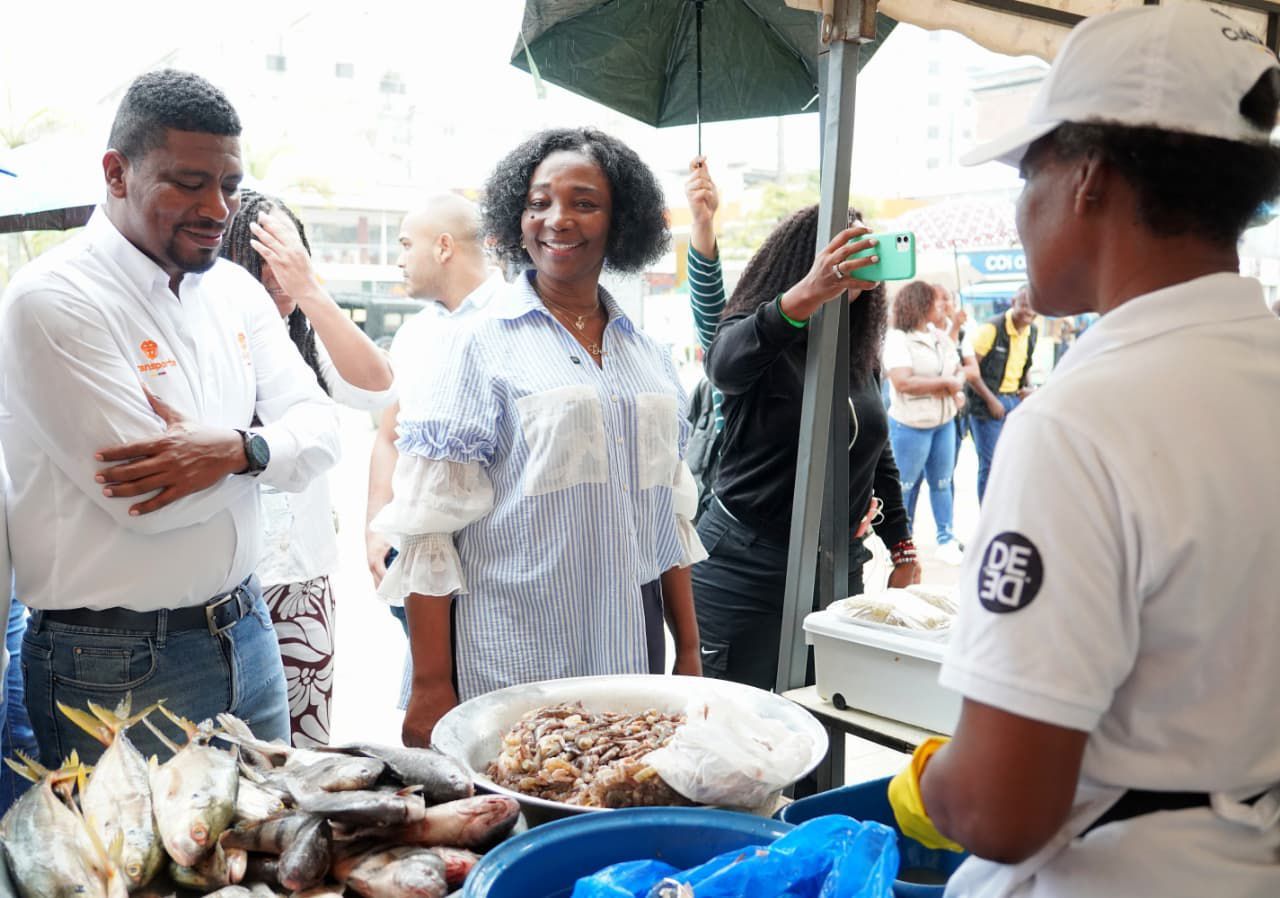 Respaldo institucional a los mercados campesinos fortalece la econom&iacute;a popular y la soberan&iacute;a alimentaria en Buenaventura