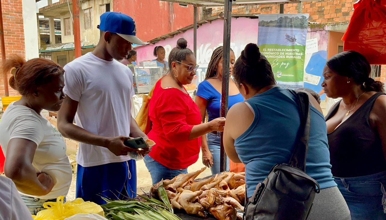 Mercado Campesino fortalece la econom&iacute;a rural y lleva productos frescos a las comunidades urbanas de Buenaventura