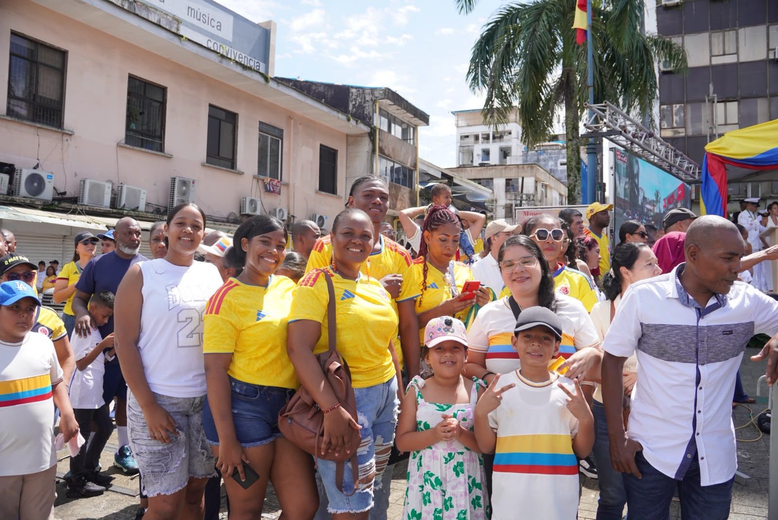 Buenaventura conmemor&oacute; el D&iacute;a de la Independencia de Colombia con civismo, identidad y orgullo patrio