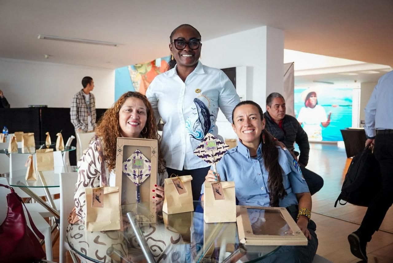 Buenaventura realiz&oacute; con &eacute;xito en Bogot&aacute; el lanzamiento de la Temporada de Ballenas y del XXXVI Festival Folcl&oacute;rico del Litoral Pac&iacute;fico