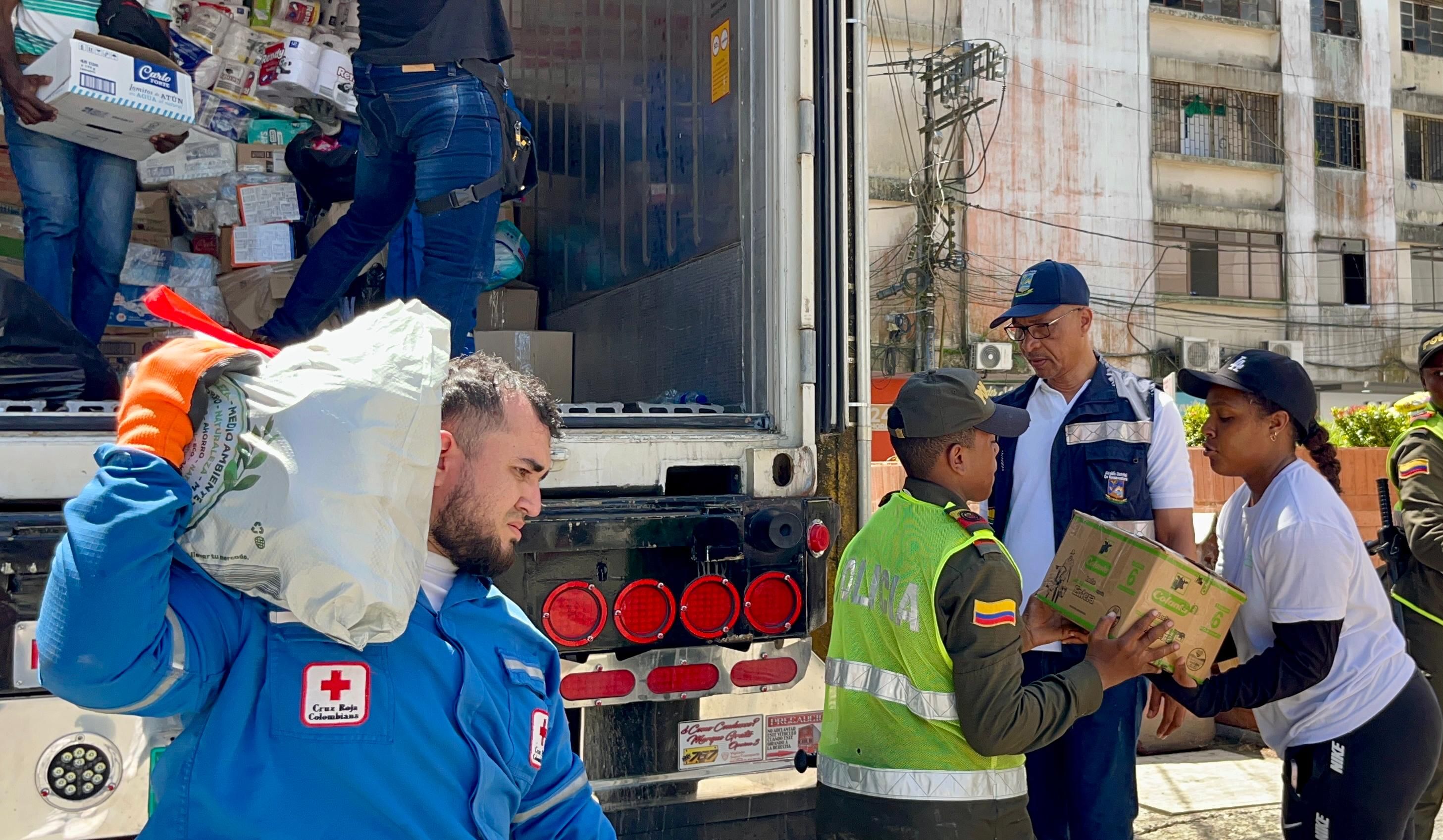 Buenaventura recibi&oacute; 30 toneladas de ayuda humanitaria provenientes de Bogot&aacute;