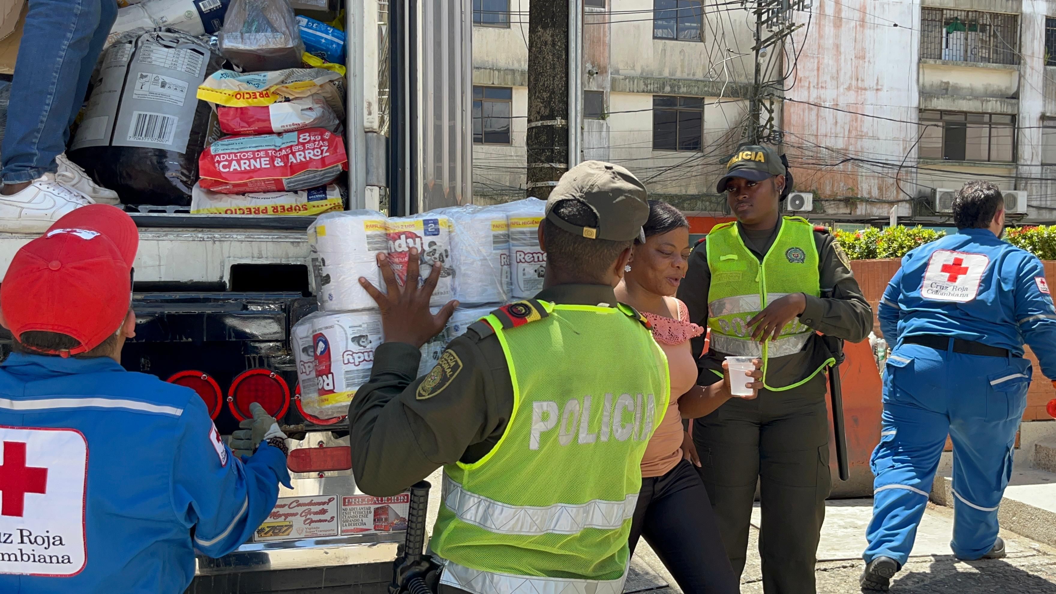 Buenaventura recibi&oacute; 30 toneladas de ayuda humanitaria provenientes de Bogot&aacute;