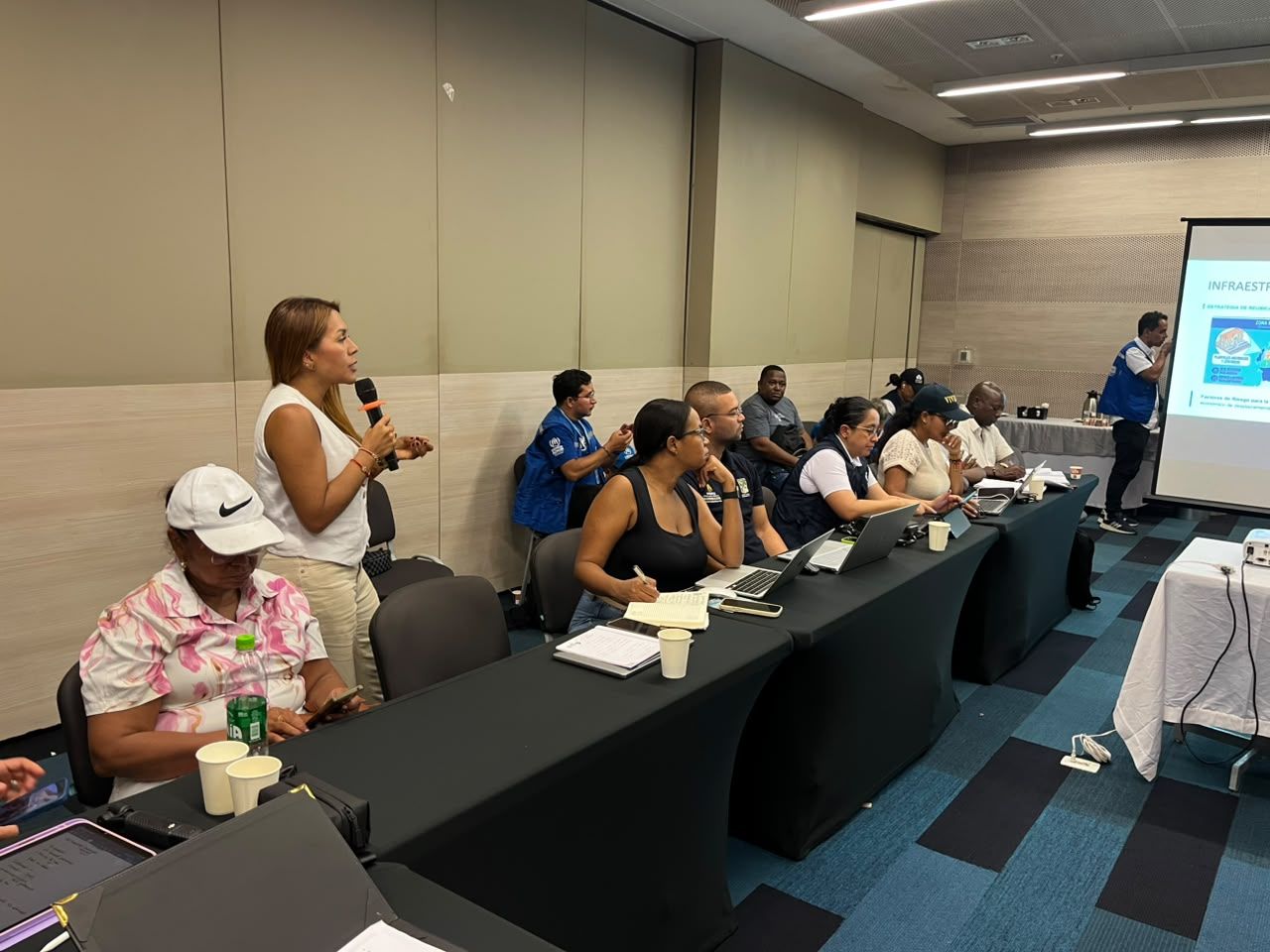 Defensor&iacute;a del Pueblo, ACNUR y UNICEF conocieron el plan de contingencia que tiene la Alcald&iacute;a Distrital para atender el servicio educativo en Buenaventura