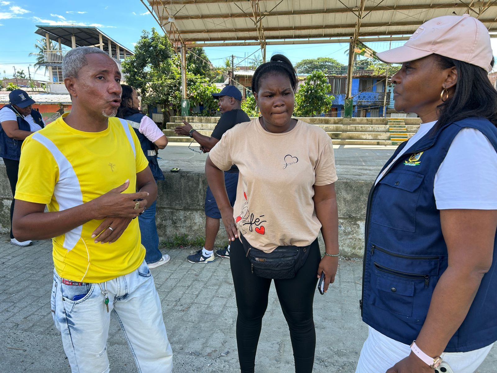Alcald&iacute;a de Buenaventura entrega materiales de construcci&oacute;n a familias damnificadas por el sismo en la comuna 12