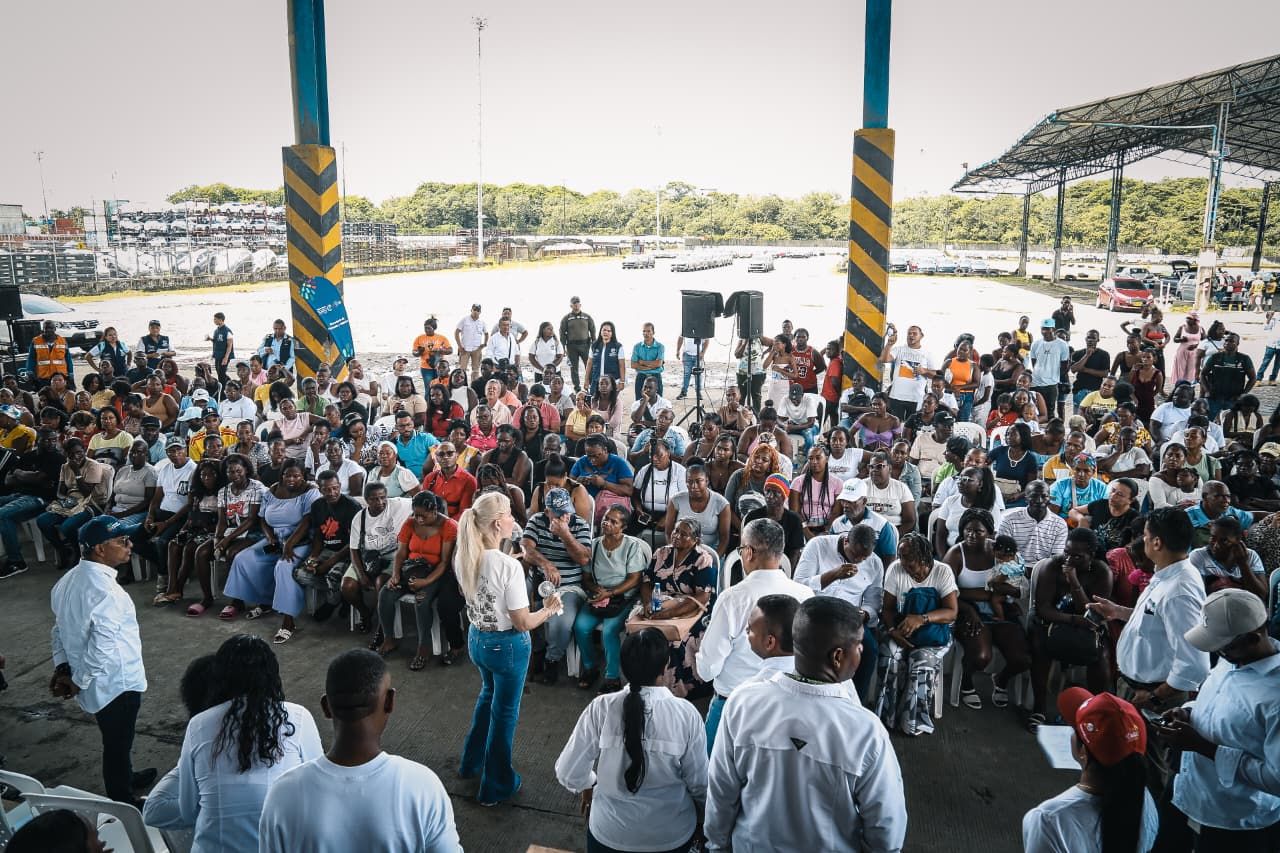 Reconstruci&oacute;n asistida en Buenaventura devuelve la esperanza y un techo digno a las familias damnificadas