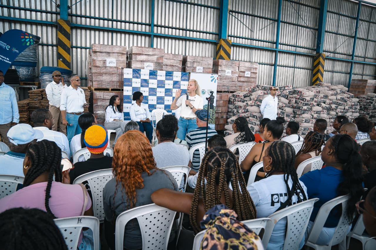 Reconstruci&oacute;n asistida en Buenaventura devuelve la esperanza y un techo digno a las familias damnificadas