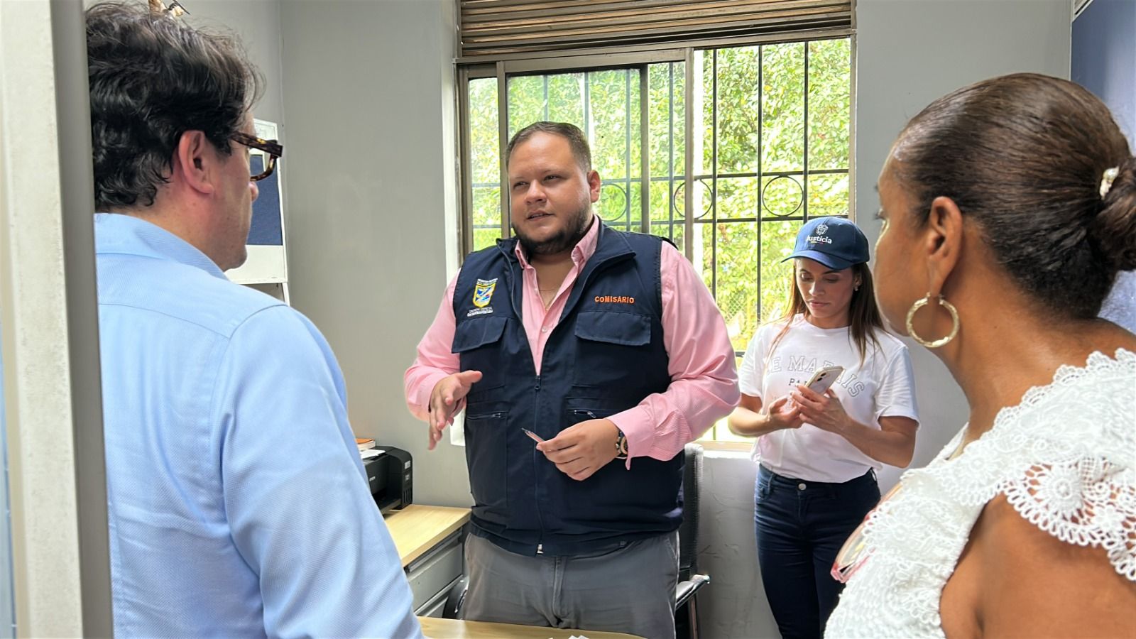    Ministerio de Justicia y Alcald&iacute;a de Buenaventura avanzan en el traslado de personas privadas de la libertad y la atenci&oacute;n a centros de detenci&oacute;n transitoria
