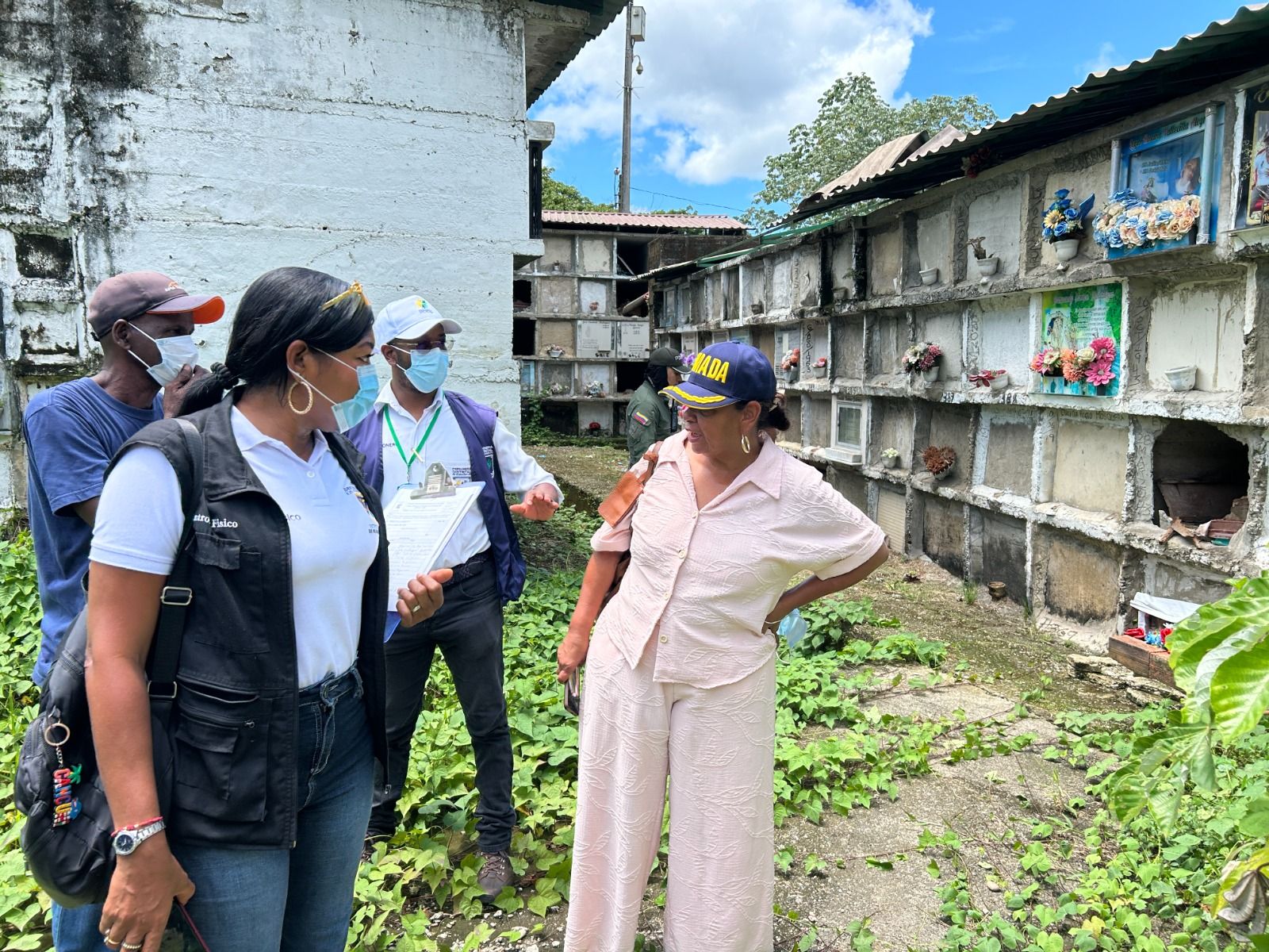 Verifican condiciones del cementerio evang&eacute;lico de Buenaventura tras el sismo del 10 de agosto