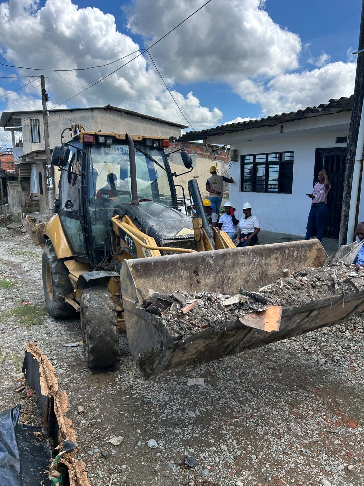 Calles despejadas y barrios renovados: avanza la recuperaci&oacute;n en Buenaventura