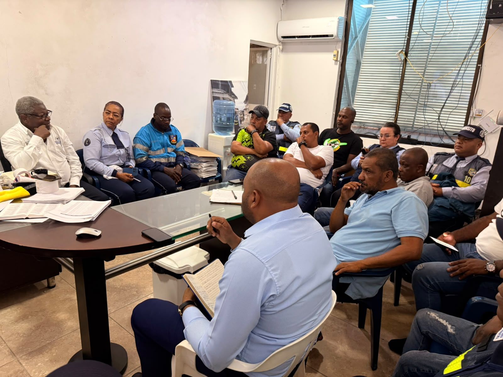 Alcald&iacute;a de Buenaventura y gremio transportador acuerdan medidas para agilizar la movilidad en la avenida Sim&oacute;n Bol&iacute;var